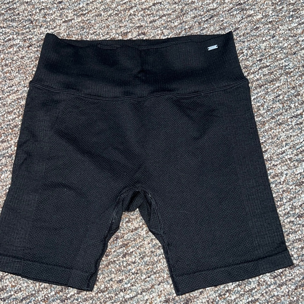 Ribbed Biker Shorts
